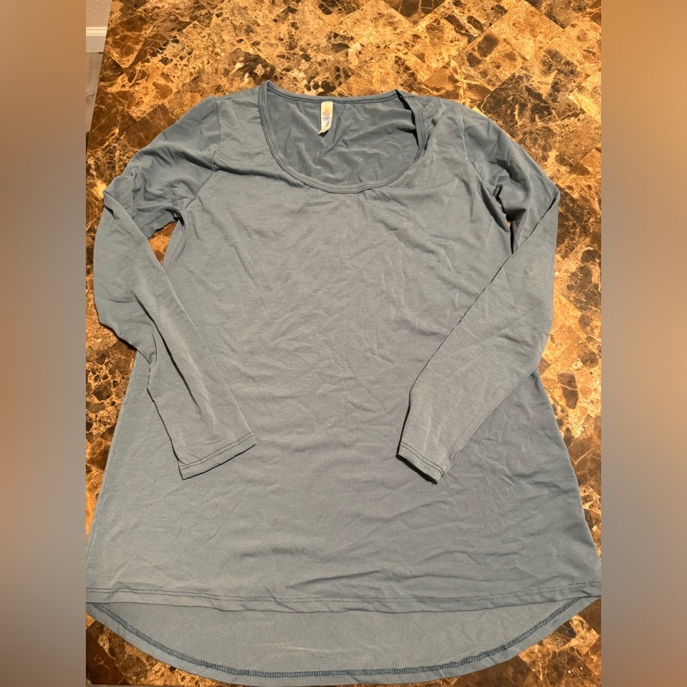 Lularoe Lynnae Top